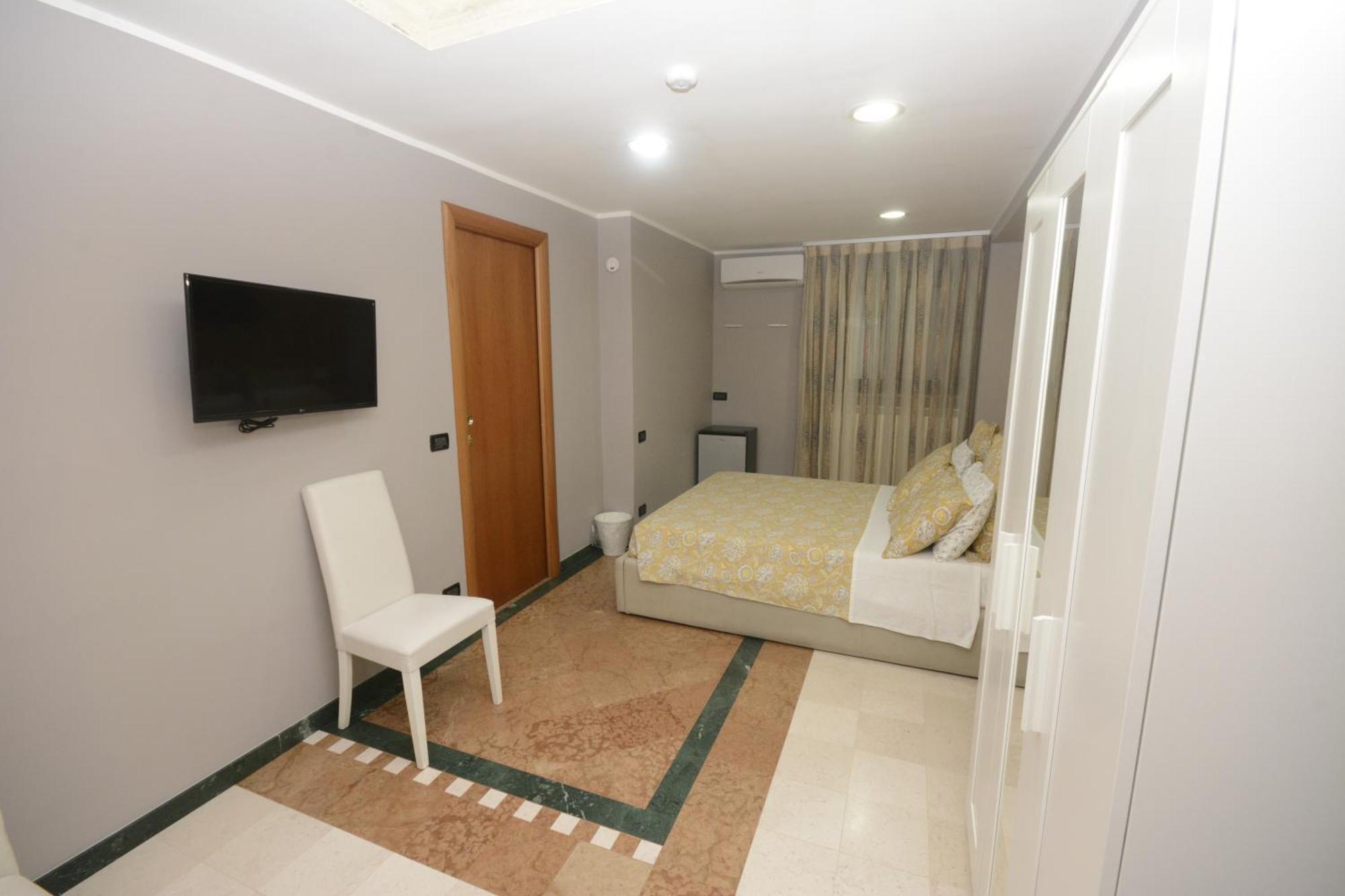 Al Vecchio Fontanile Bed & Breakfast Lesina Exterior photo