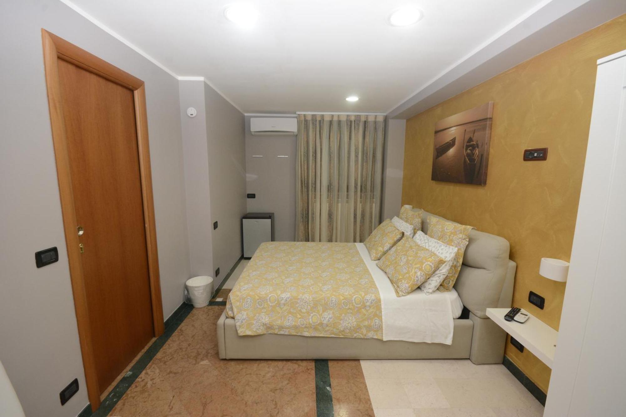 Al Vecchio Fontanile Bed & Breakfast Lesina Exterior photo
