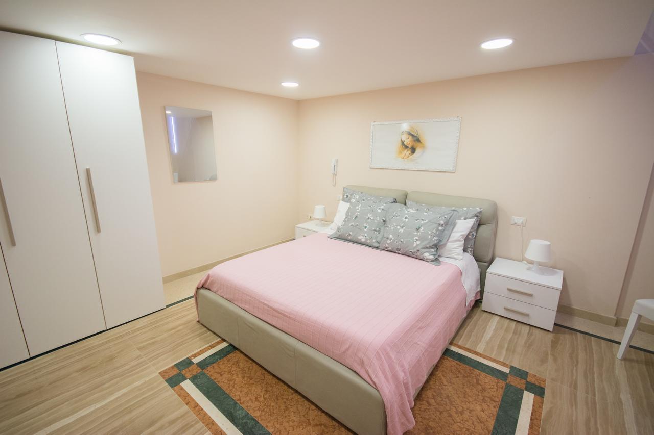 Al Vecchio Fontanile Bed & Breakfast Lesina Exterior photo